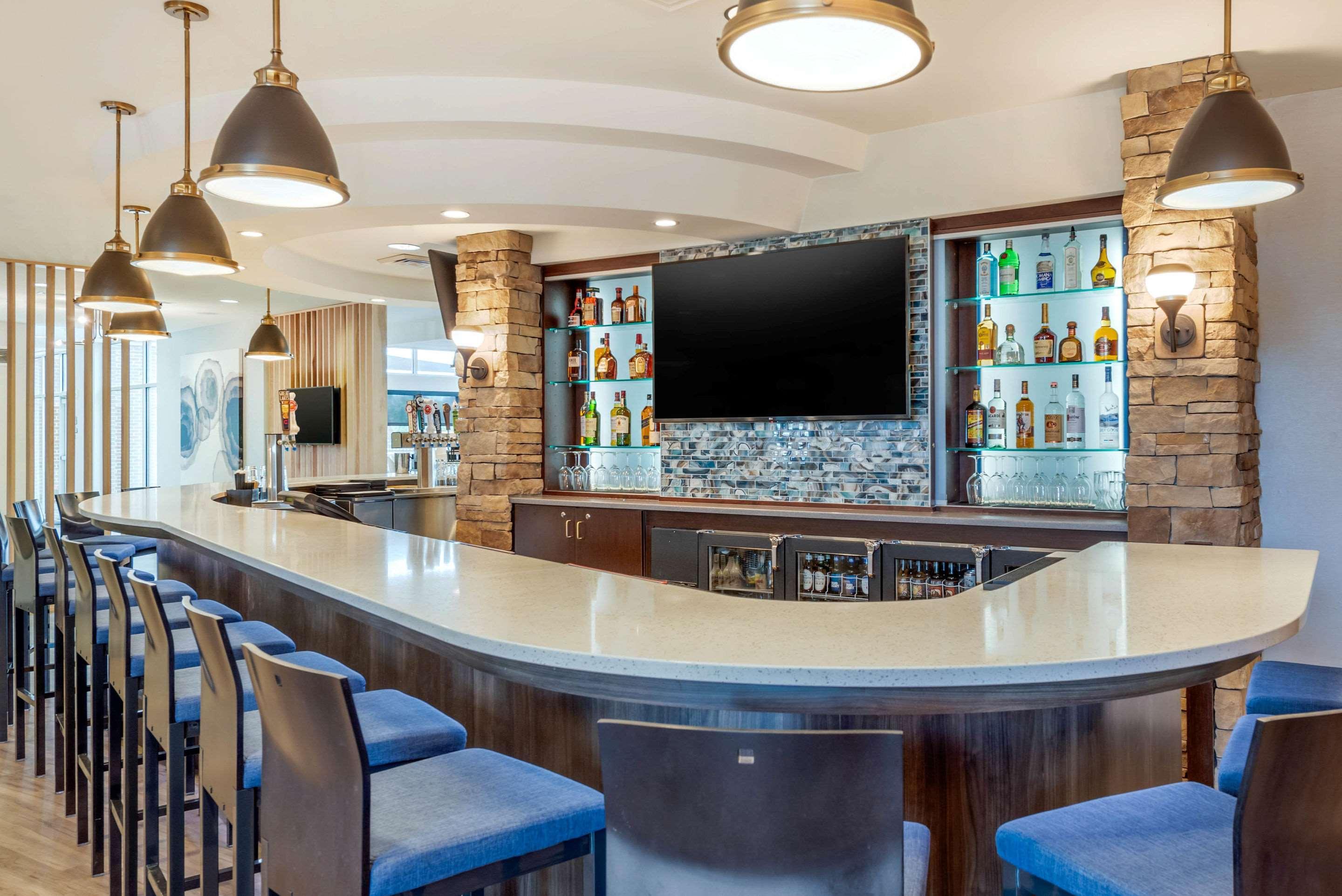 Cambria Hotel Akron - Canton Airport Uniontown Buitenkant foto